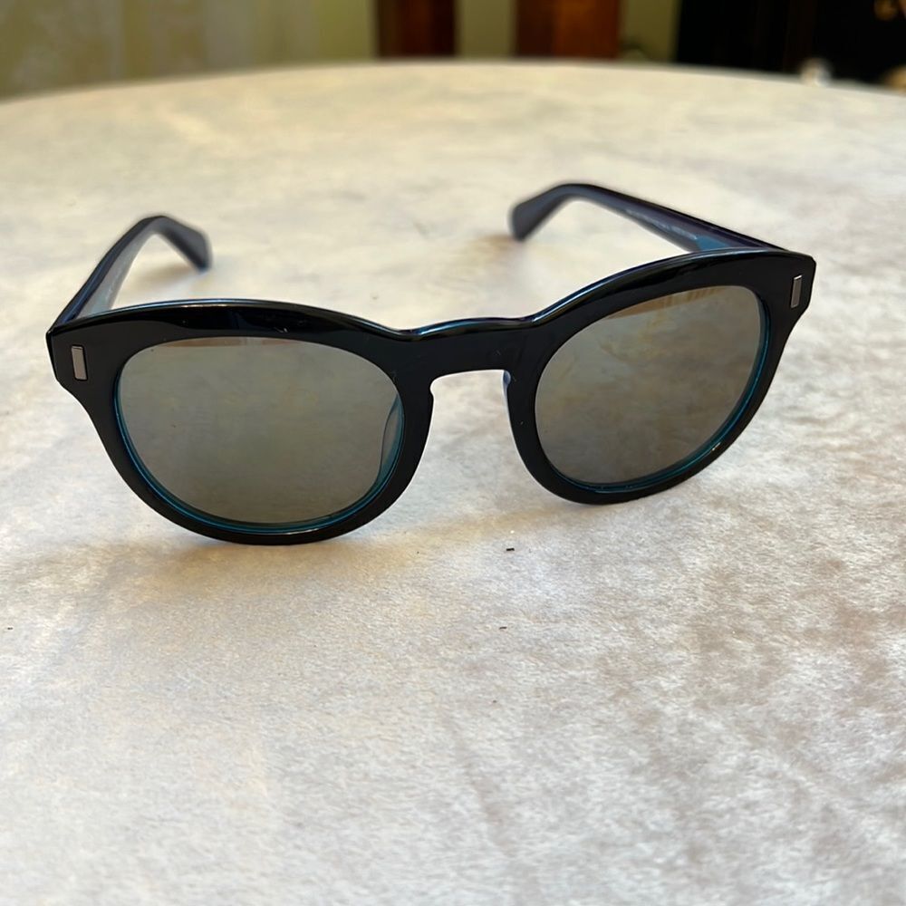 *Marc Jacobs* Iridescent Blue Black Sunnies